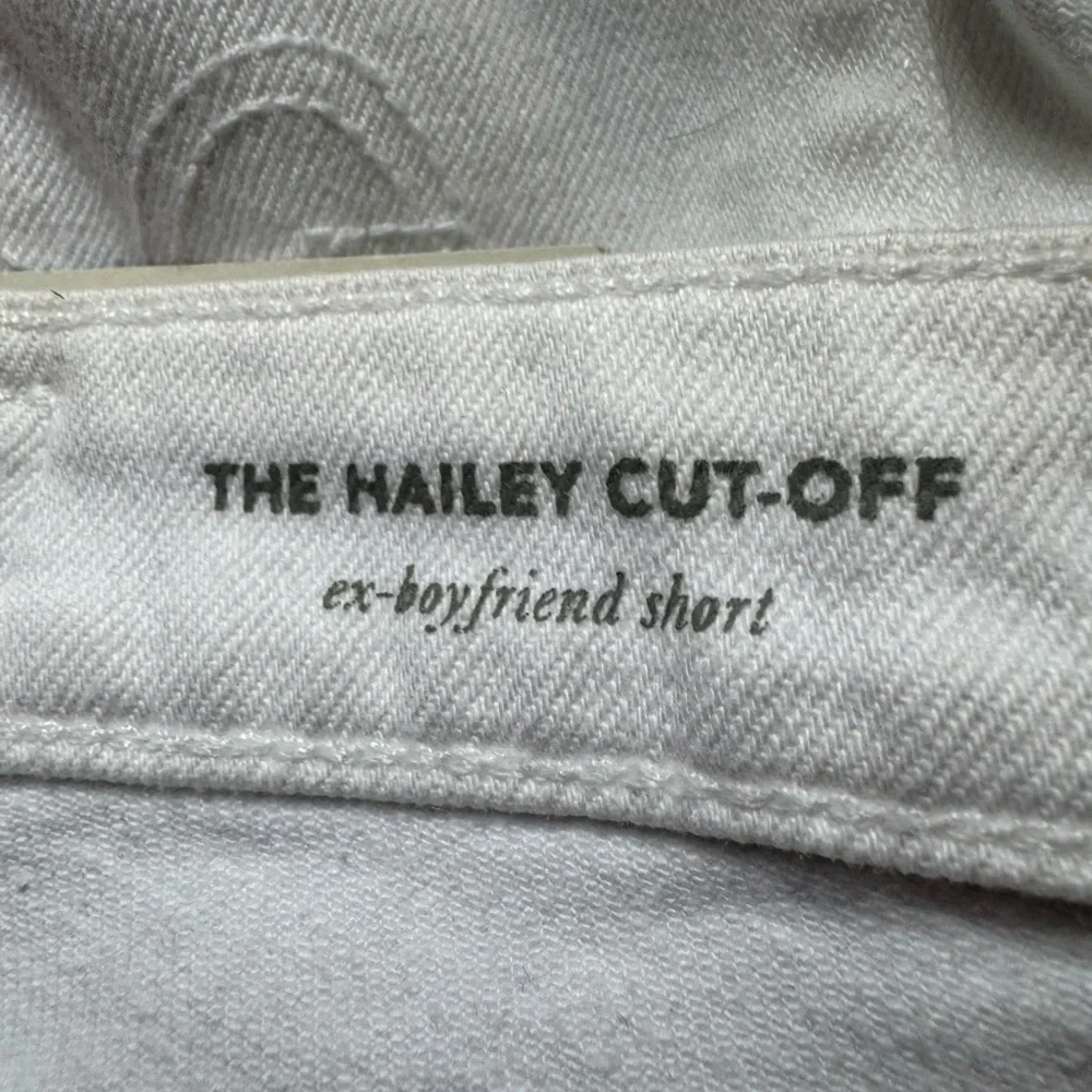 AG Adriano Goldschmied Hailey Cutoff Ex-Boyfriend White Denim Jean Shorts 23 NWT